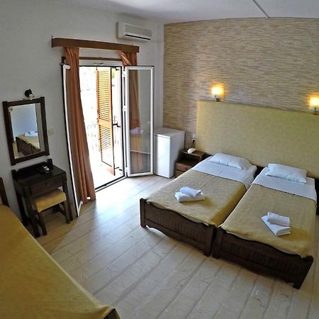 דאסיה Tina Hotel מראה חיצוני תמונה